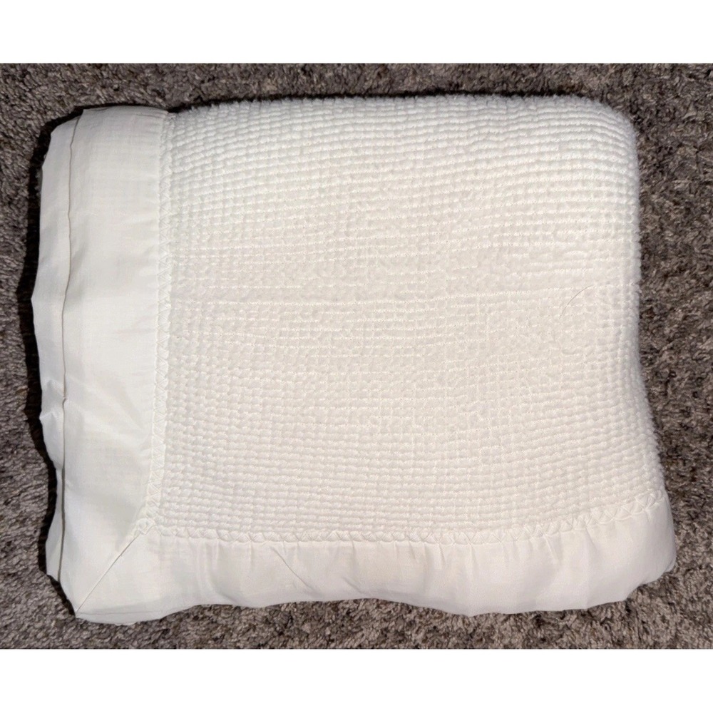 Vtg Ivory  Acrylic Thermal Waffle Weave Baby Blanket Satin Nylon Trim  36”x45”